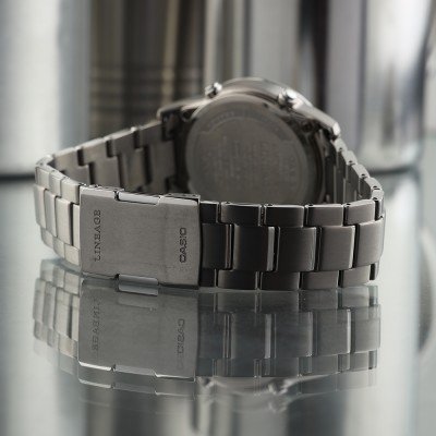 Casio Collection LCW-M170TD-1AER Lineage Waveceptor Watch