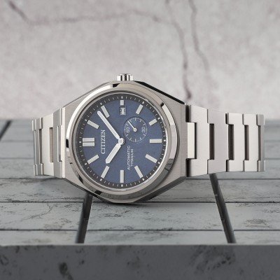 Citizen Automatic NJ0180-80L Watch • EAN: 4974374341594