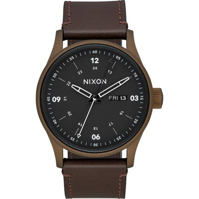 Nixon A105-2950 Sentry Leather Watch